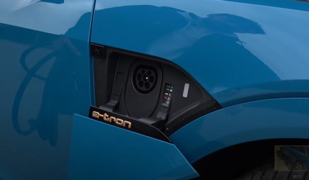 Audi больше не разрабатывает новые двигатели внутреннего сгорания. В чем причина?